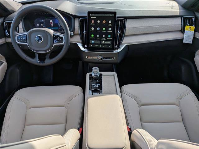 New 2026 Volvo XC90 T8 Plus w/ Protection Package Premier AWD/4WD image 16