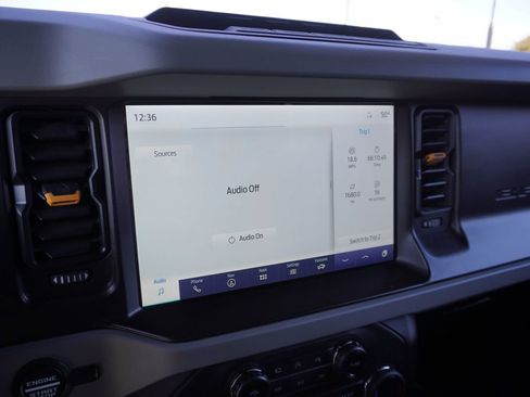 Used 2021 Ford Bronco Badlands image 16