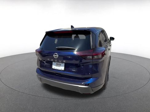 Used 2025 Nissan Rogue SV FWD image 14