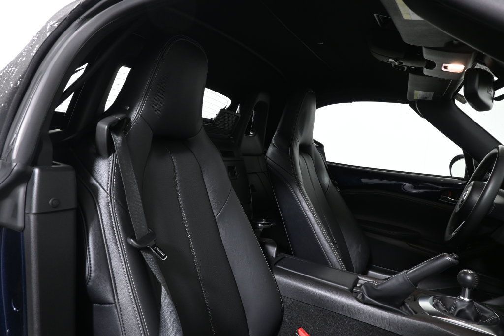 Used 2021 MAZDA MX-5 Miata Grand Touring RWD image 6