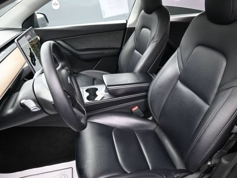 Used 2022 Tesla Model Y Performance AWD/4WD image 25