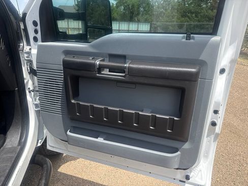 Used 2015 Ford F350 XL w/ Power Equipment Group AWD/4WD image 33