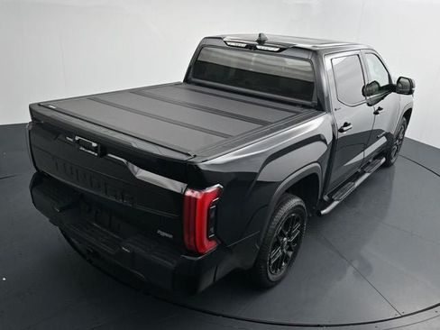 Used 2025 Toyota Tundra Limited AWD/4WD image 26