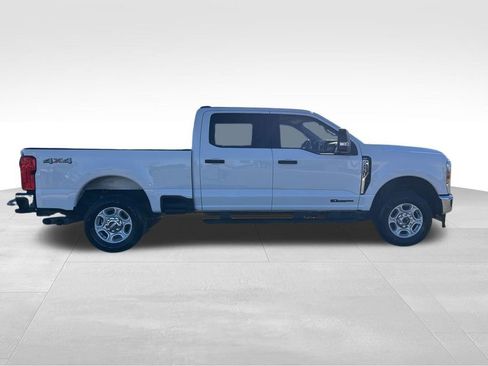 Used 2025 Ford F250 XLT image 6
