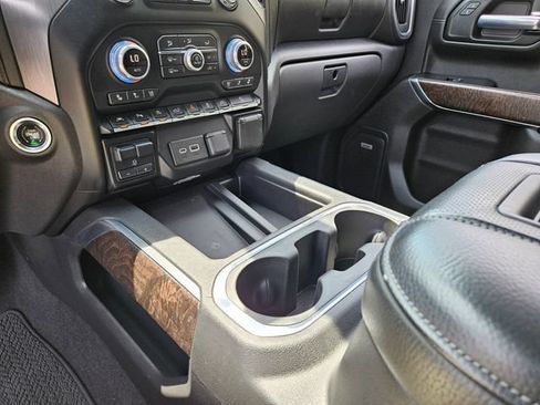 Used 2020 GMC Sierra 1500 Denali w/ Denali Premium Package AWD/4WD image 24