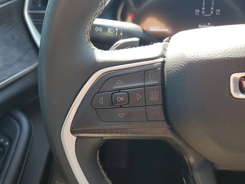 Used 2024 Jeep Grand Cherokee L Limited w/ Black Appearance Package RWD image 20