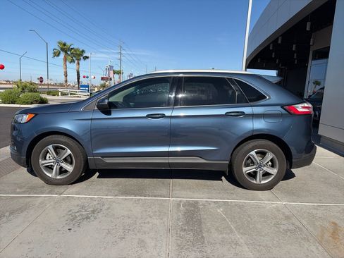 Used 2019 Ford Edge SEL w/ Equipment Group 201A FWD image 2