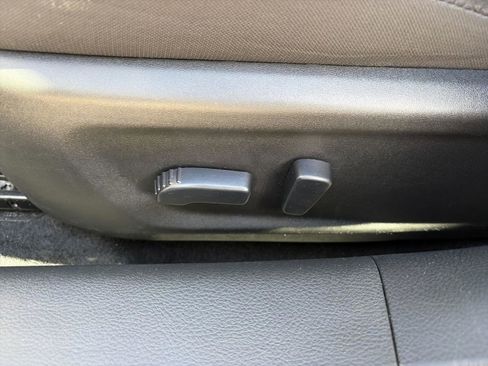 Used 2024 Nissan Altima 2.5 SV image 14