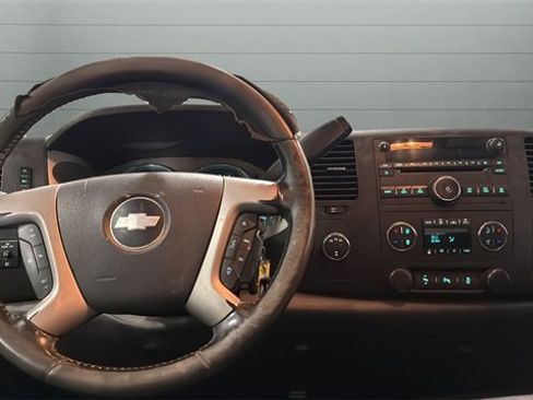 Used 2013 Chevrolet Silverado 2500 LT w/ Z71 Appearance Package image 5