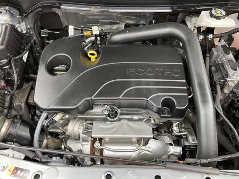 Used 2025 GMC Terrain Elevation image 18