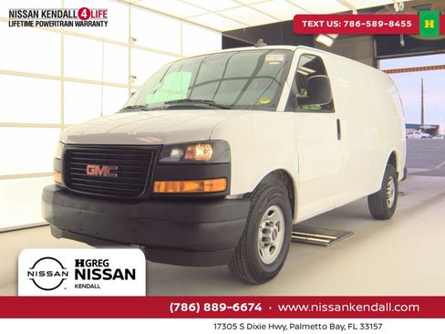 Used 2020 GMC Savana 2500 image 1