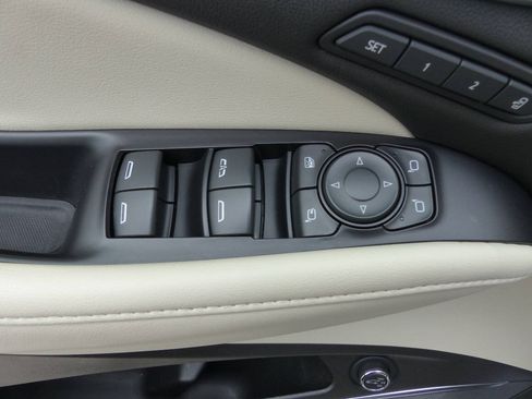Used 2022 Buick Enclave Premium w/ Surround and Sites Package FWD image 20