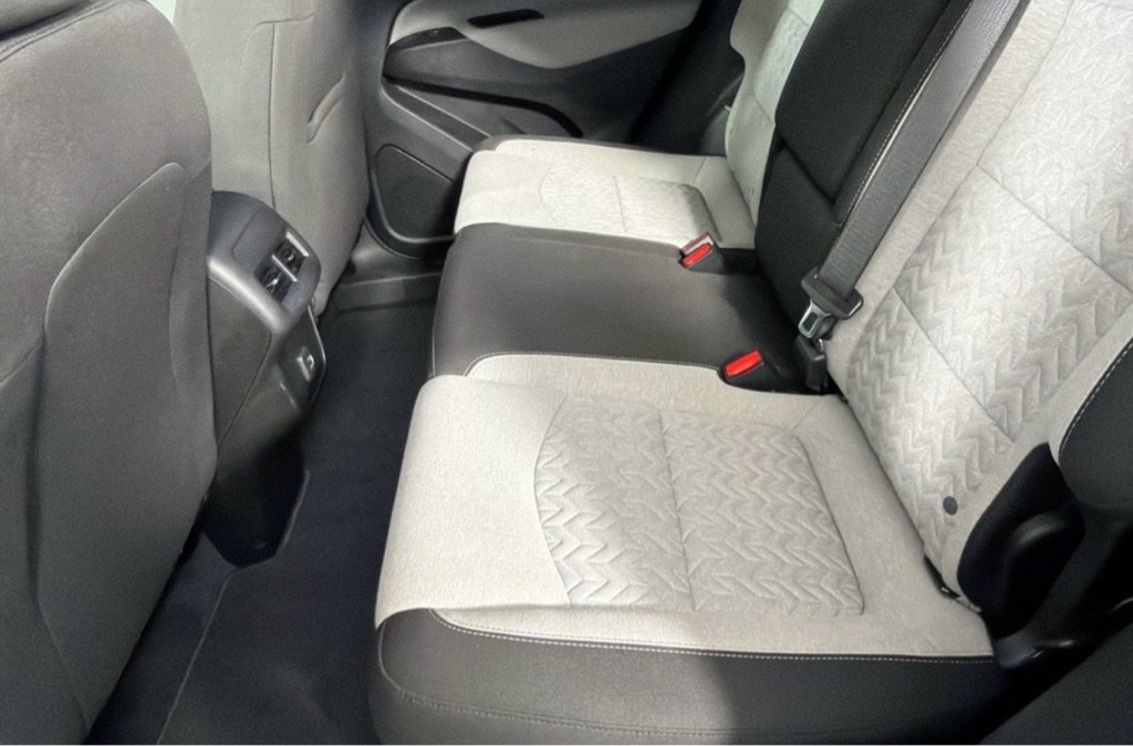 Used 2022 Chevrolet Equinox LS AWD/4WD image 19