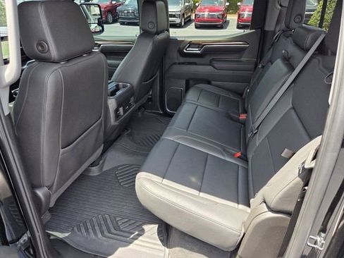 Certified 2025 Chevrolet Silverado 1500 LT Trail Boss w/ Convenience Package II AWD/4WD image 12