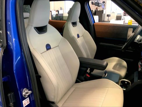 Used 2025 MINI Cooper Countryman S w/ Comfort Package Max image 9