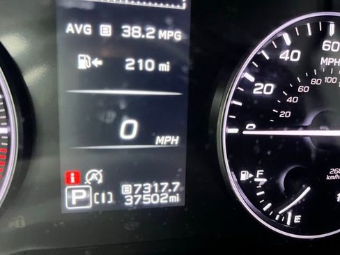 Used 2024 Subaru Crosstrek 2.0i Premium AWD/4WD image 16
