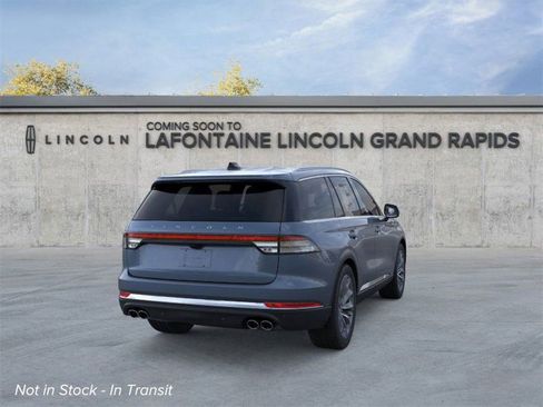 New 2026 Lincoln Aviator Reserve image 8