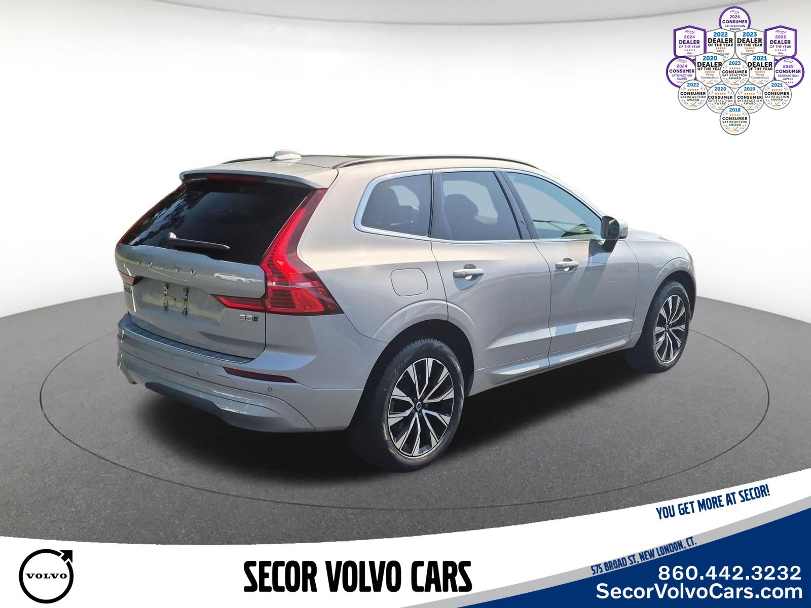 Used 2023 Volvo XC60 B5 Core AWD/4WD image 6