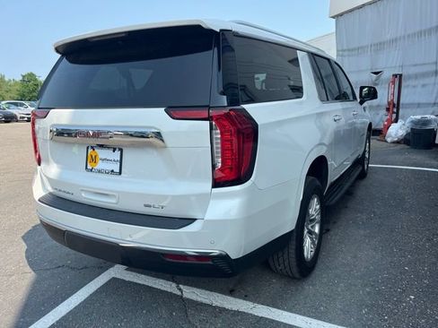 Used 2023 GMC Yukon XL SLT w/ SLT Premium Package AWD/4WD image 5