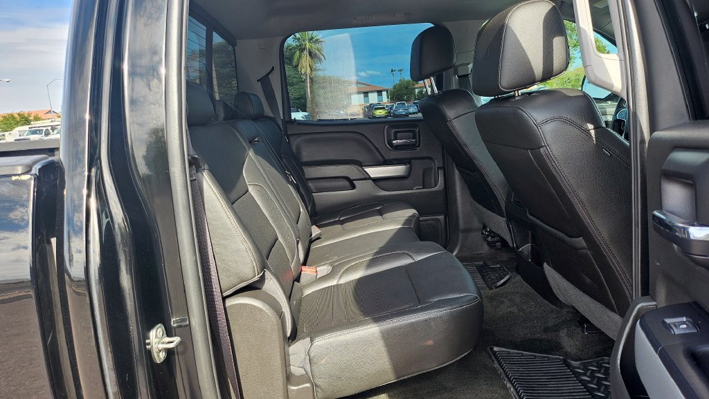 Used 2018 Chevrolet Silverado 1500 LTZ Z71 w/ LTZ Plus Package AWD/4WD image 21