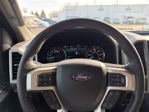 Used 2019 Ford F150 Lariat w/ Equipment Group 502A Luxury AWD/4WD image 23