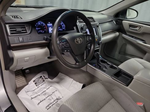 Used 2016 Toyota Camry LE FWD image 16