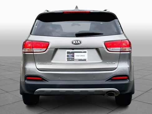 Used 2016 Kia Sorento EX w/ EX Touring Package image 4