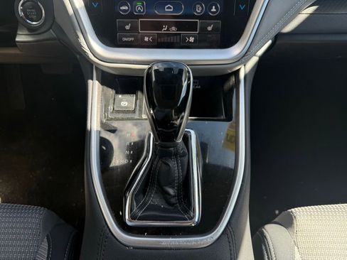 Used 2023 Subaru Outback Premium AWD/4WD image 22