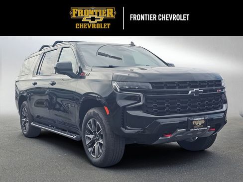 Used 2023 Chevrolet Suburban Z71 AWD/4WD image 1