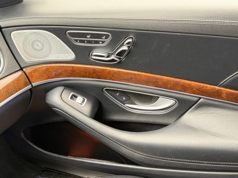 Used 2015 Mercedes-Benz S 550 4MATIC Sedan image 30