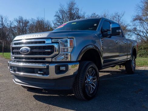 Used 2020 Ford F250 Lariat w/ Chrome Package image 13