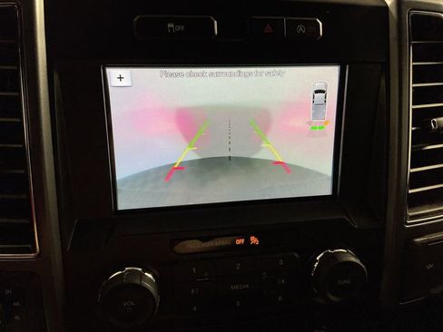 Used 2018 Ford F150 XLT w/ Equipment Group 302A Luxury image 3