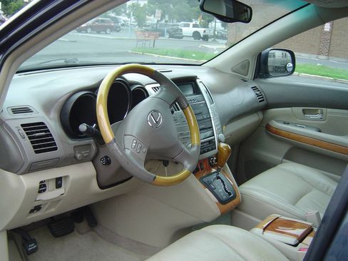 Used 2004 Lexus RX 330 AWD image 7