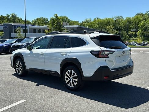 Certified 2024 Subaru Outback Premium AWD/4WD image 8