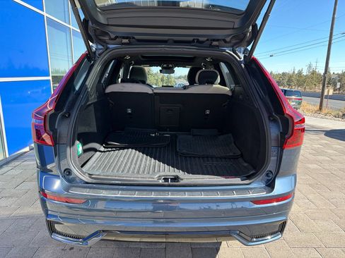 Used 2026 Volvo XC60 B5 Plus AWD/4WD image 9