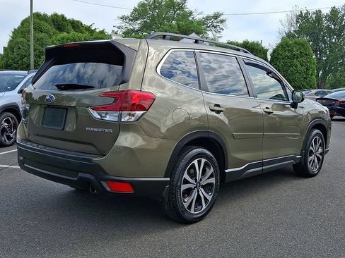 Used 2023 Subaru Forester Limited AWD/4WD image 6