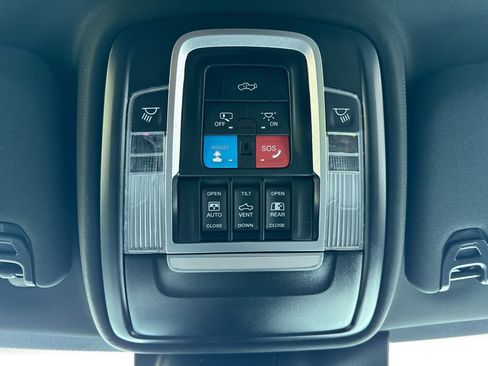 New 2026 RAM 3500 Limited image 33