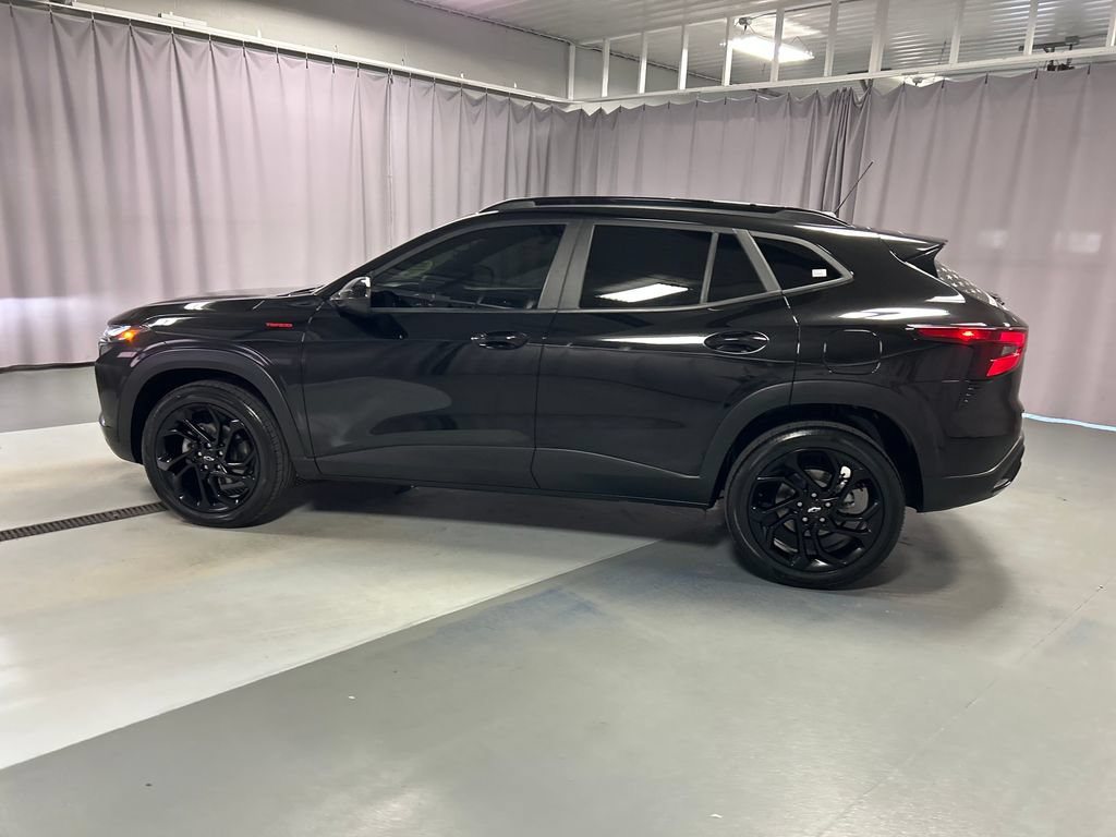 Used 2024 Chevrolet Trax RS w/ Driver Confidence Package FWD image 4