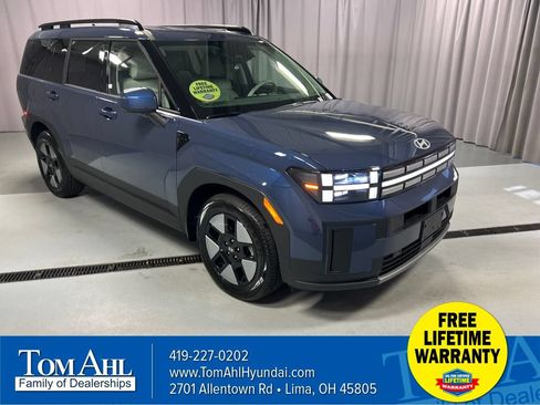 Used 2026 Hyundai Santa Fe SEL FWD image 1