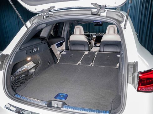 Used 2026 Mercedes-Benz GLC 300 image 7