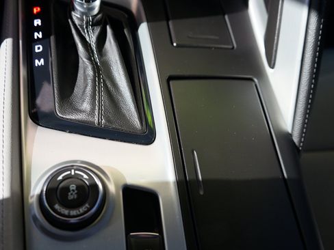 Used 2016 Chevrolet Corvette Stingray Coupe w/ 2LT Preferred Equipment Group image 15