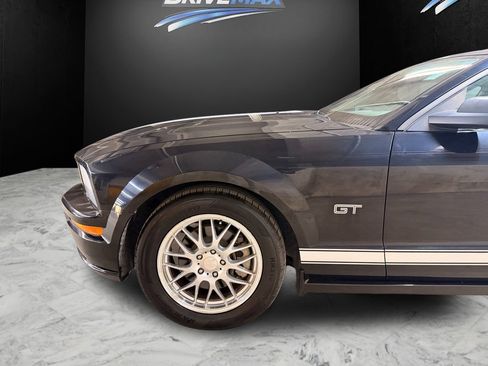 Used 2007 Ford Mustang GT RWD image 9