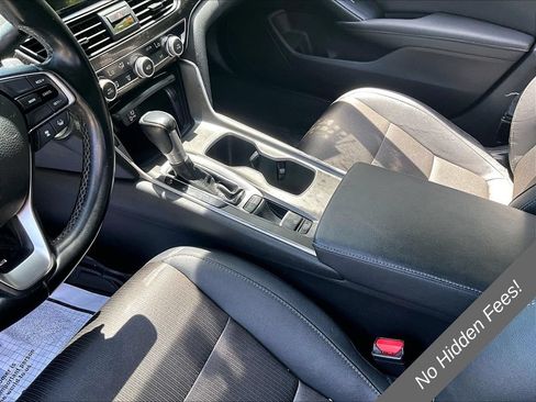 Used 2020 Honda Accord Sport image 12