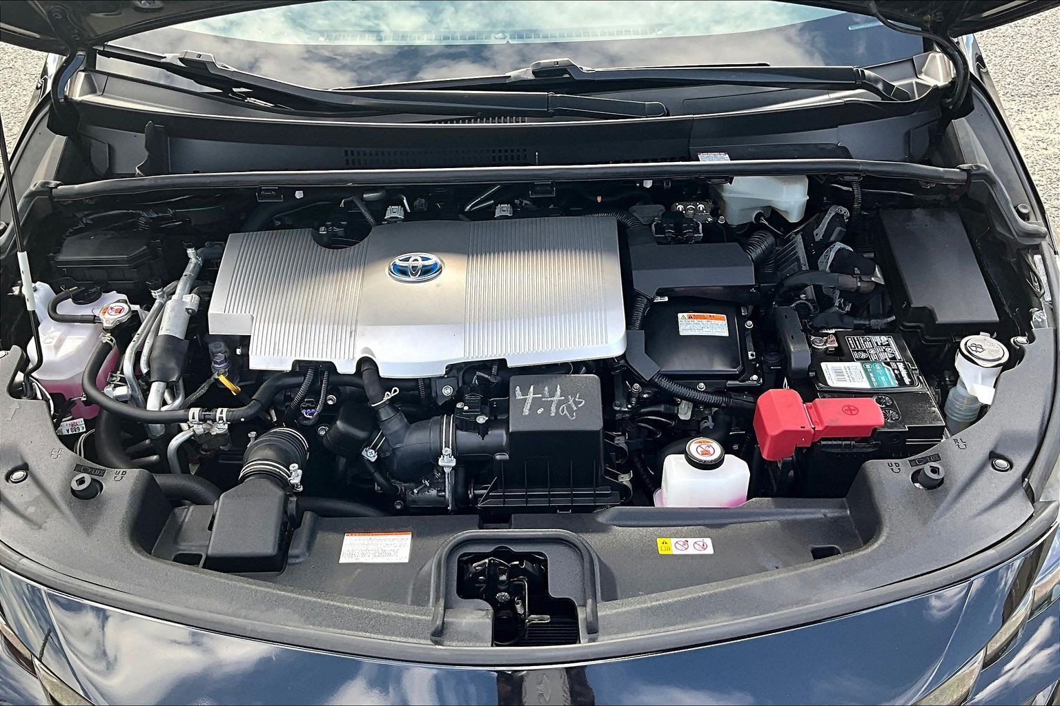 Used 2021 Toyota Prius Prime LE w/ Carpet Mat Package (TMS) FWD image 9
