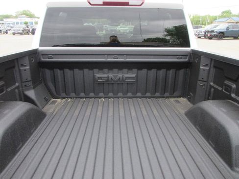 New 2026 GMC Sierra 1500 SLE AWD/4WD image 7