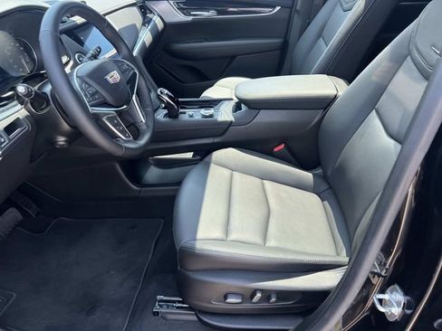 Certified 2024 Cadillac XT5 Premium Luxury AWD/4WD image 17