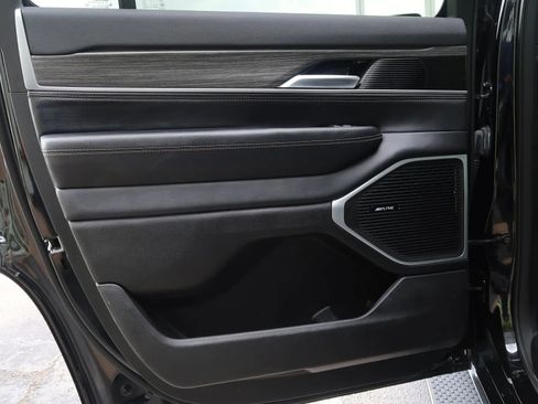 Used 2024 Jeep Wagoneer Series II image 50