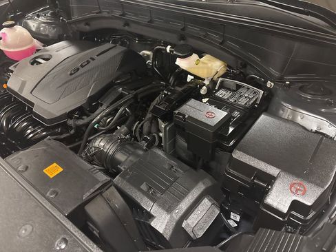 Used 2023 Kia Sorento LX image 37