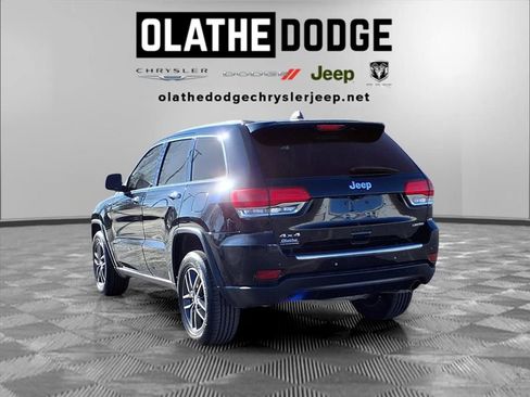 Used 2018 Jeep Grand Cherokee Limited image 3