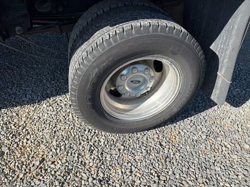 Used 2017 Ford F350 XL w/ Power Equipment Group image 8